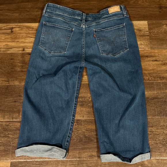 Womens Levis 512 Perfectly Slimming Capris 32x18 Womens Size 14 - Picture 5 of 6